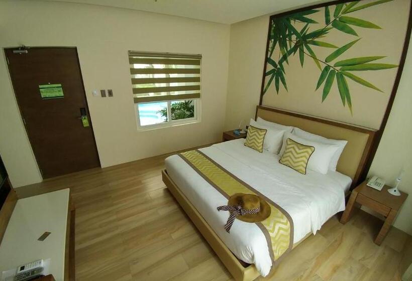 בית מלון כפרי Boracay Haven Suites