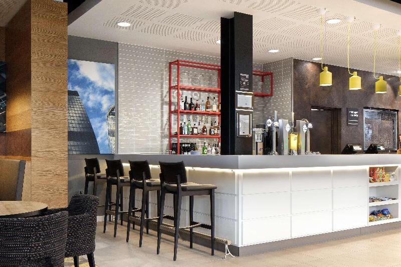 هتل Hampton By Hilton London Docklands