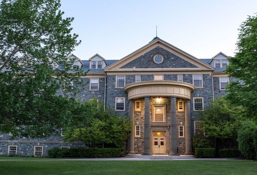 هاستل University Of King S College