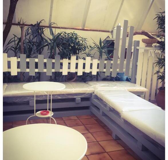 تختخواب و صبحانه Affittacamere La Giara