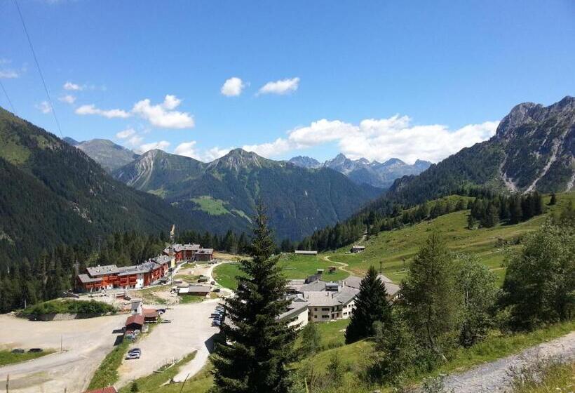 ベッドアンドブレックファースト Ar Mountains Lodge Villachiara