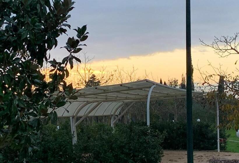 تختخواب و صبحانه Tenuta Monaci La Murra