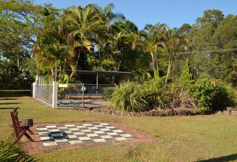 Beerwah Glasshouse Motel