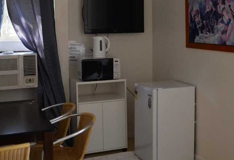 Beerwah Glasshouse Motel