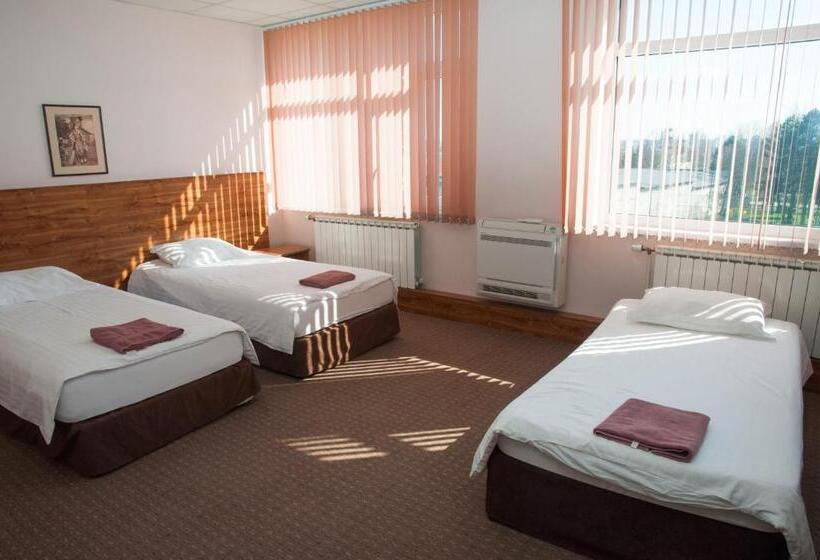 Hostel Izida 2