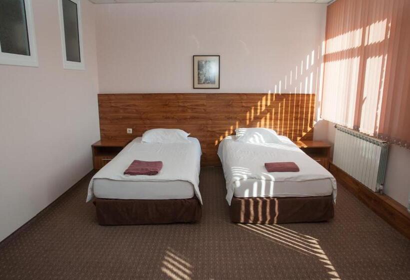 Hostel Izida 2