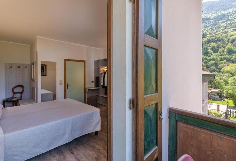 בית מלון כפרי Aurora