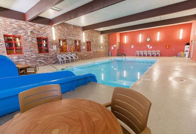 هتل Bcminns  Lloydminster
