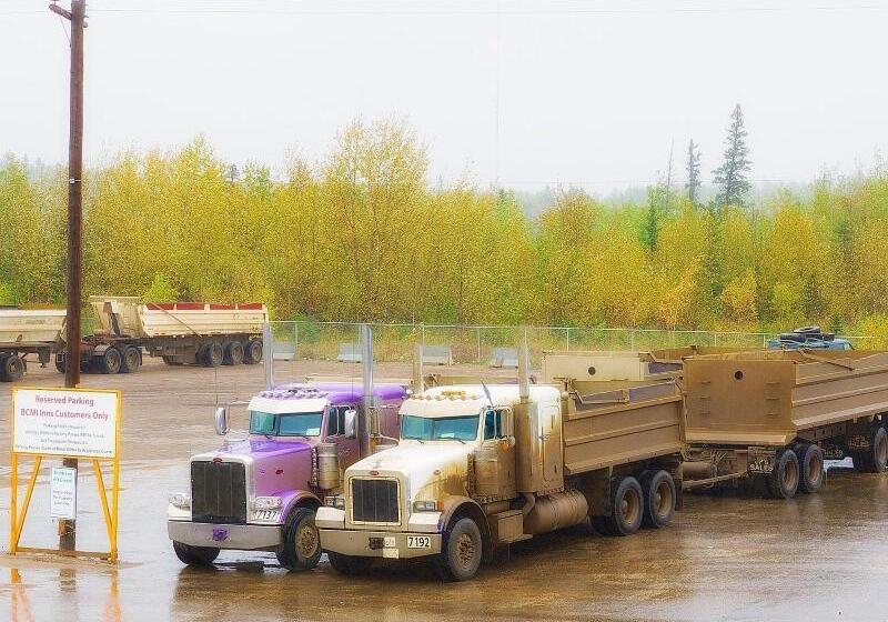 فندق على الطريق Bcminns  Fort Mcmurray  Rusty S