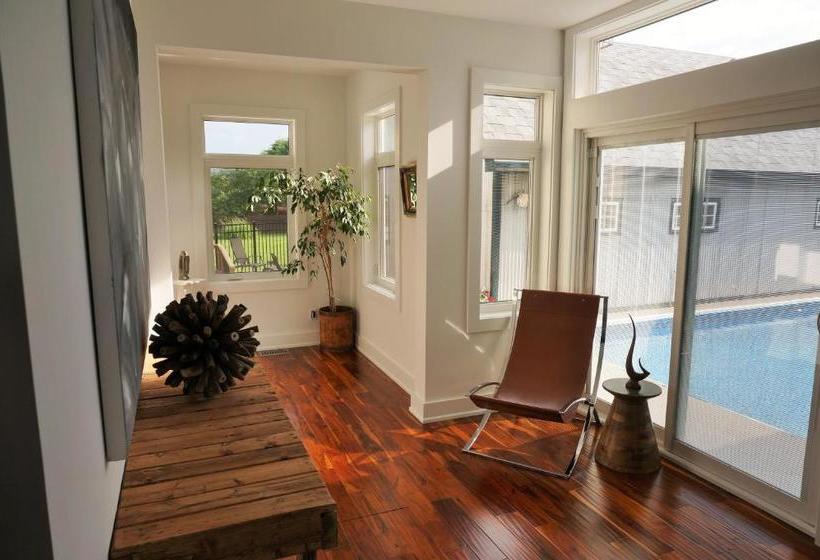 On The 6 Bed And Breakfast