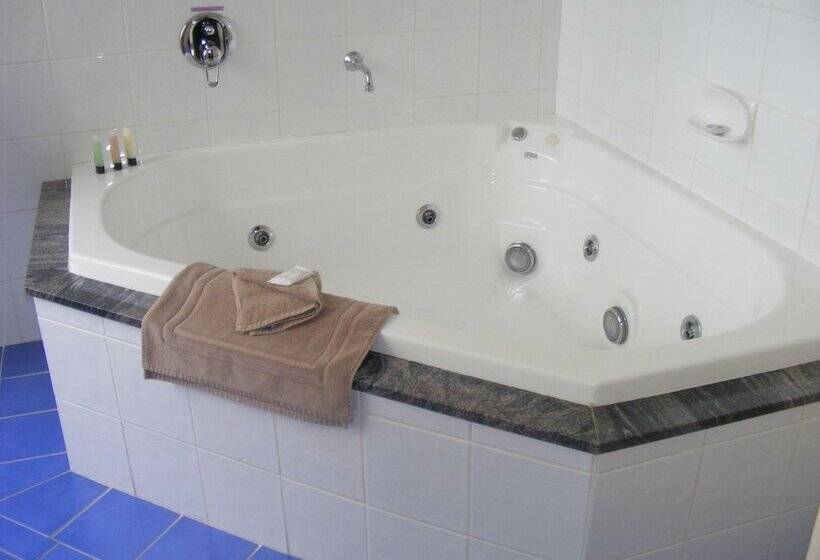 Tambaridge Bed & Breakfast