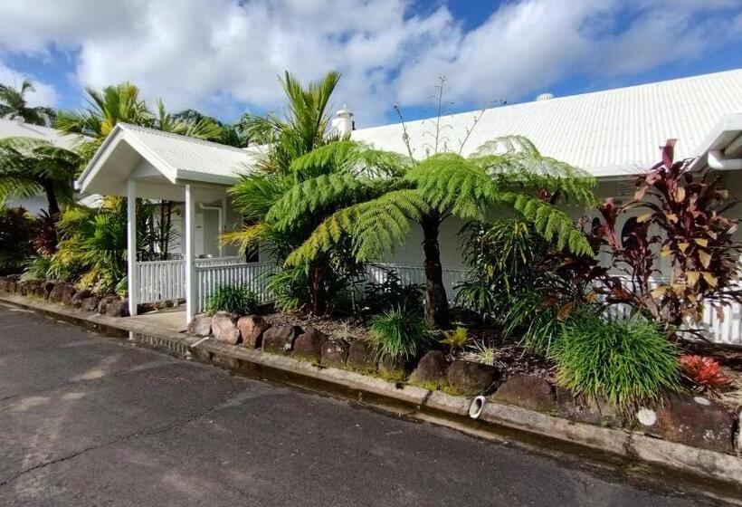 Tully Motel