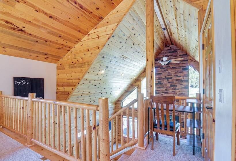 Alton Cabin W/ Wraparound Deck, Forest Views