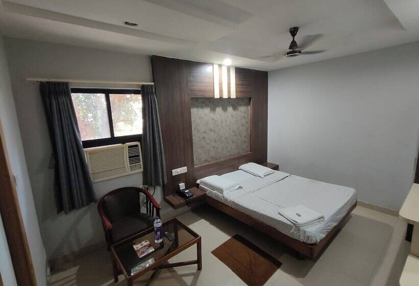 צימר Raj Residency