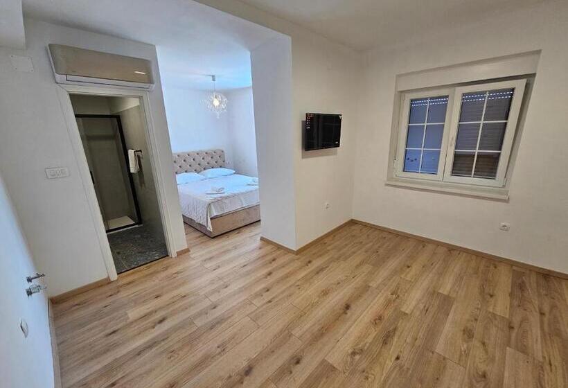 تختخواب و صبحانه Villa Gaj