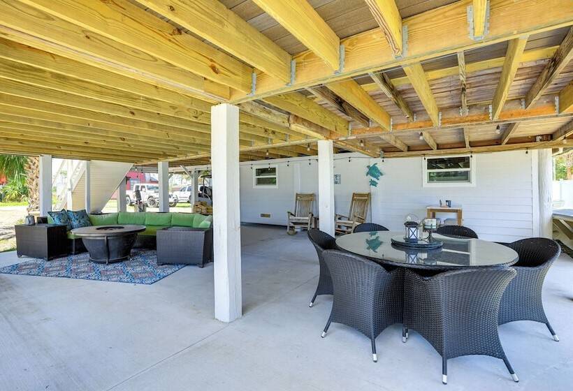 Canal Front Horseshoe Beach Home W/ Private Dock!