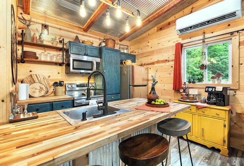 Cozy Cove Cabin