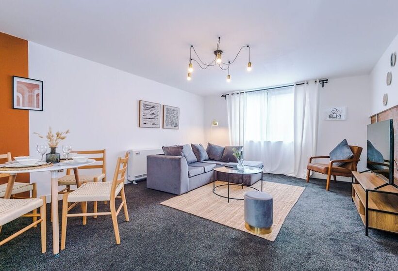 Elm Apartments