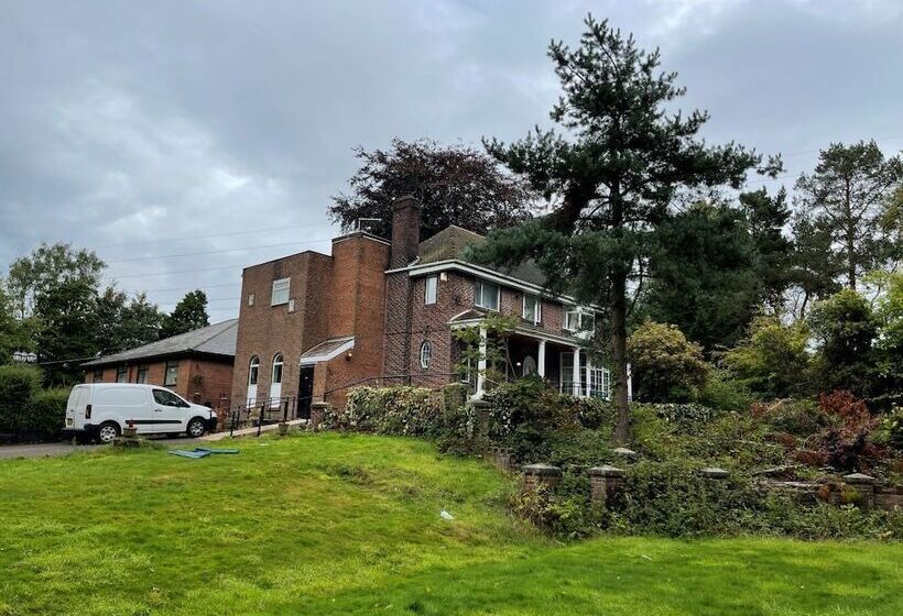 Отель Burleigh House