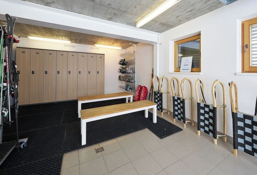 Hotel Grischuna Mountain Lodge