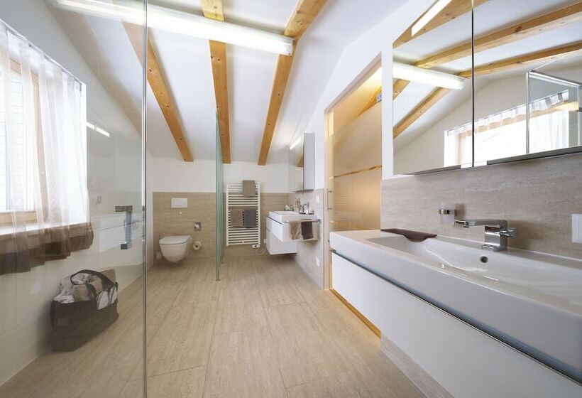 Hotel Grischuna Mountain Lodge