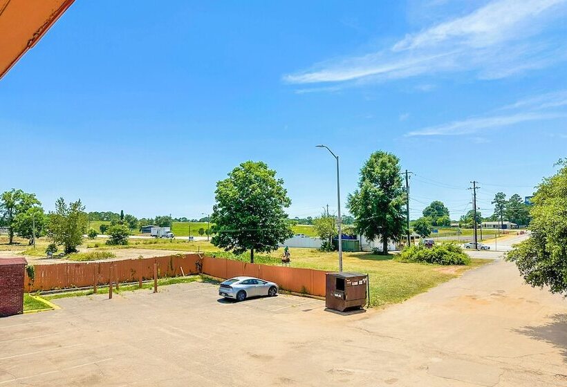 فندق Sunrise Inn By Oyo Albany