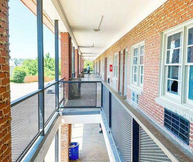 فندق Sunrise Inn By Oyo Albany