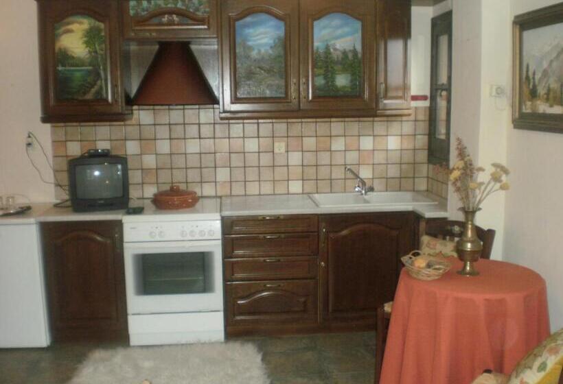 پانسیون Guesthouse Filokalia