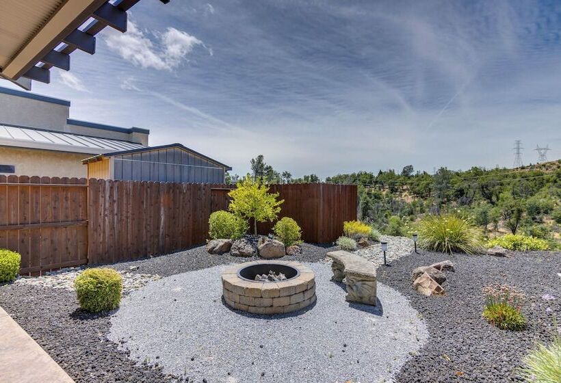 Private Redding Home W/ Pool & Mountain Views