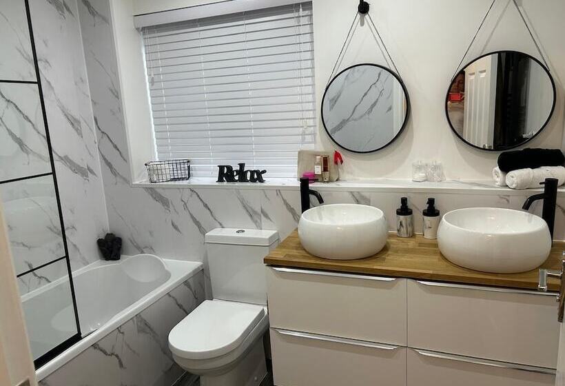 レジデンス Cosy Modern Double Room Fully Equipped