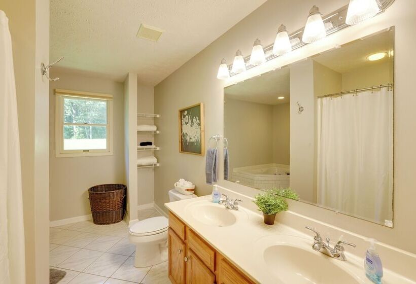 Smith Mountain Lake Home W/ Private Hot Tub & Dock