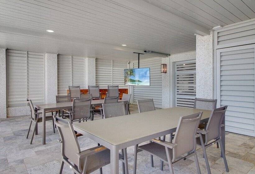 710 Ocean Boulevard Avantstay Oceanfront, Private Pool + Rooftop Deck