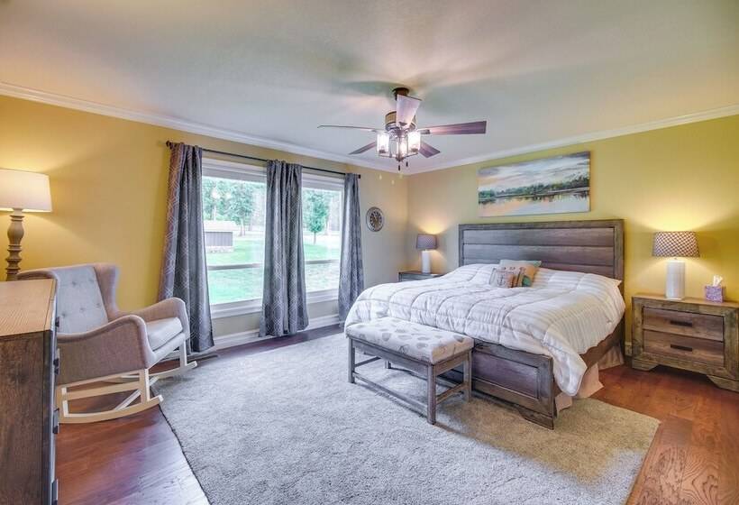Group Getaway In Afton W/ On Site Lake Access
