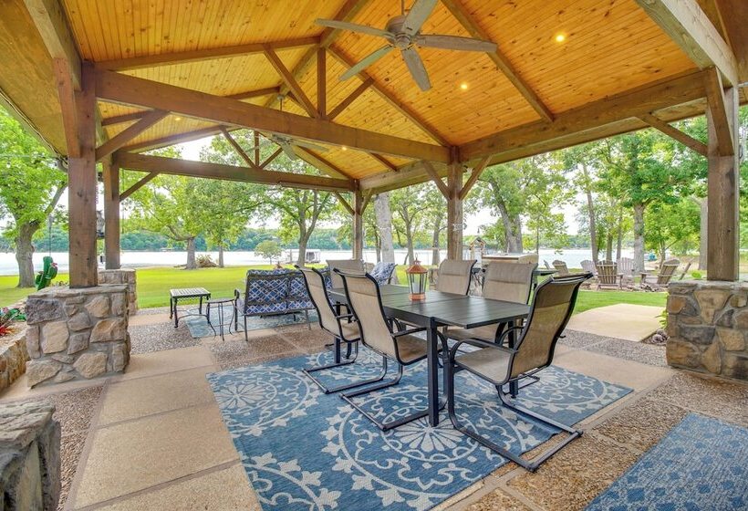 Group Getaway In Afton W/ On Site Lake Access