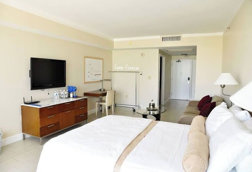 Amazing Studio Near Cocowalk