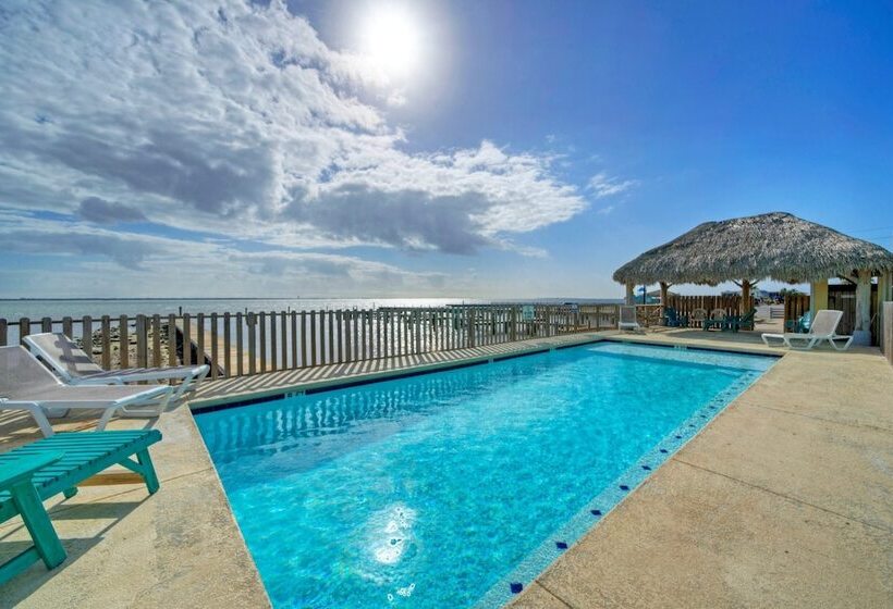 Shared Pool W/ Bay Views, Boat Dock Fishing Big Slough By Avantstay