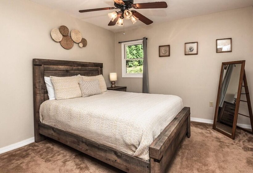 Hickory Nut Hideaway By Avantstay Mountain Views