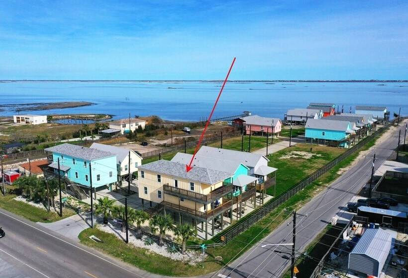 6bdr, Balcony W/ Bay View, Shared Pool + Boat Dock Keeper Red By Avantstay