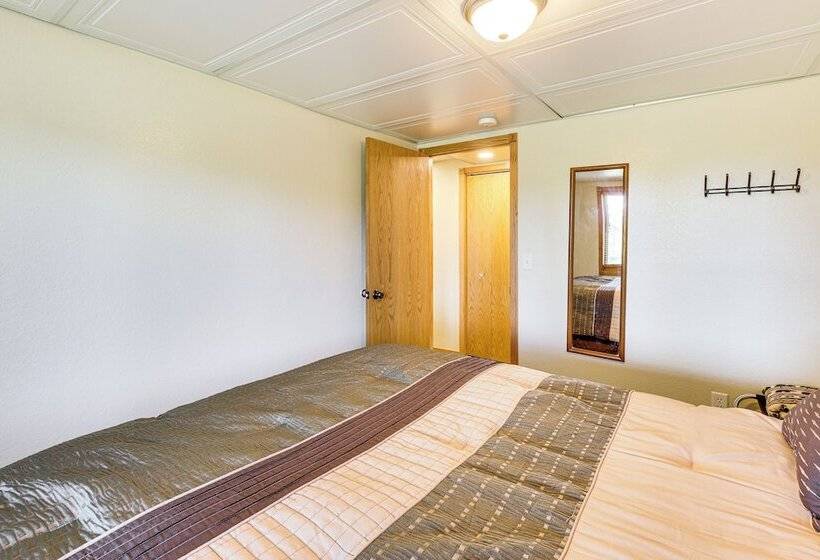 Lead Home In The Mountains W/ Hot Tub + Views!