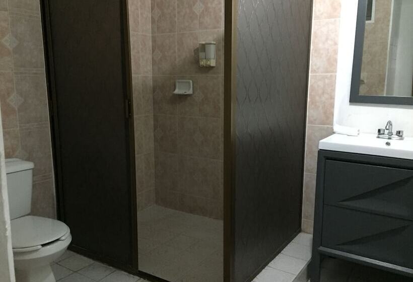 فندق صغير Hostal Casa Blanca