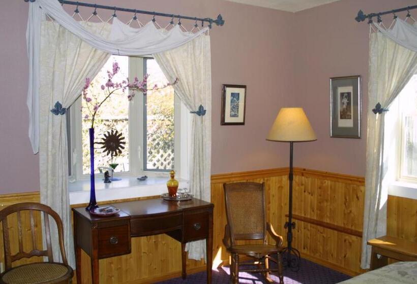 مبيت وإفطار Arden Forest Inn