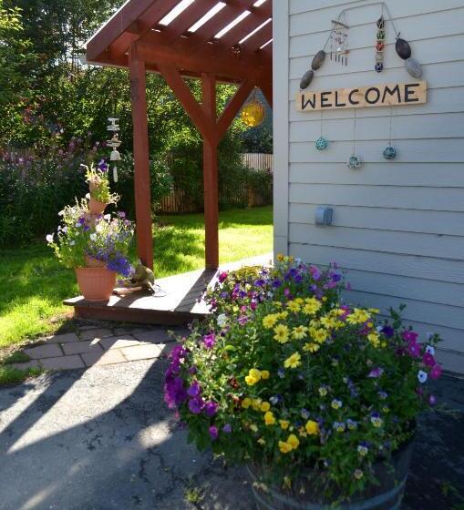 تختخواب و صبحانه Bay Avenue Inn