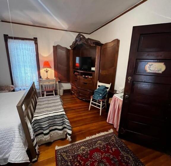 Bed And Breakfast Hearts Desire