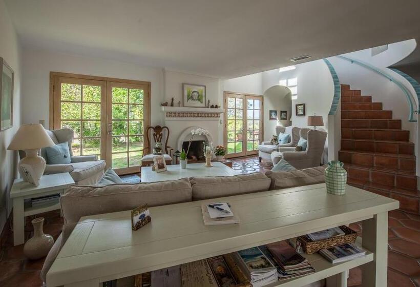 تختخواب و صبحانه Kate Stanton Inn