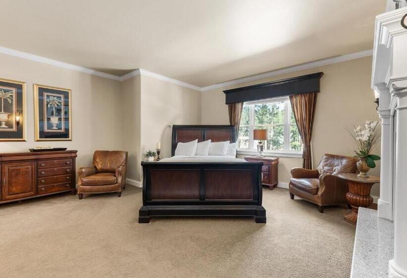 تختخواب و صبحانه Summer Creek Inn