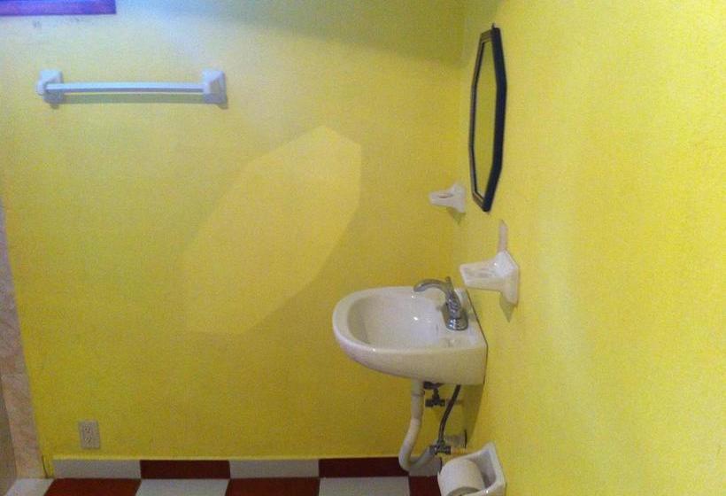 فندق Posada Castillo Panteon Ingles