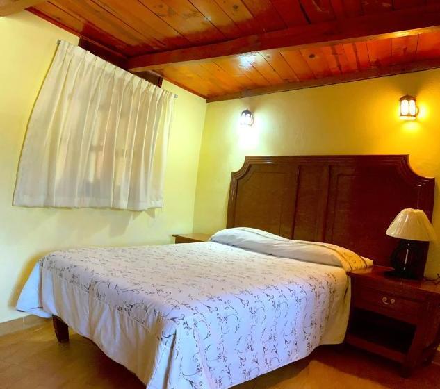 فندق Posada Castillo