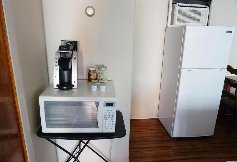 هتل Stay Saratoga