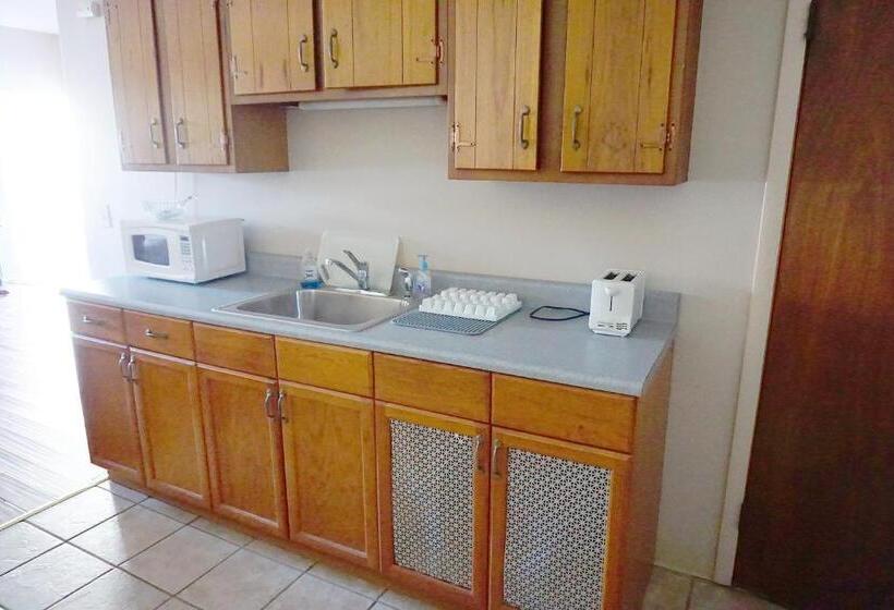 هتل Stay Saratoga