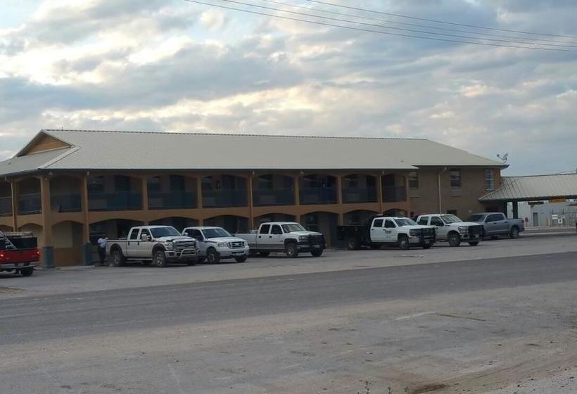 汽车旅馆  Derrick Inn